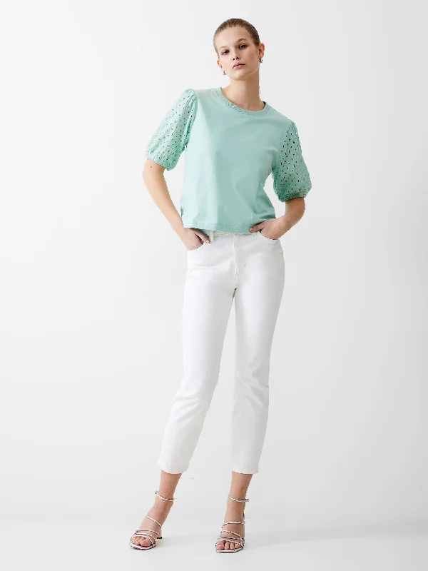 Broderie Sleeve Top Gym