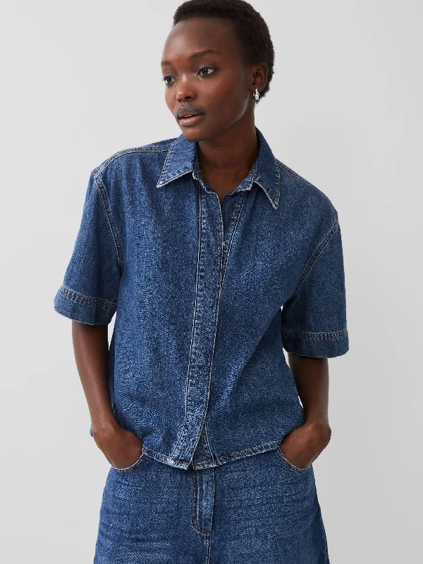 Finley Denim Short Sleeve Shirt Laid - back Women's Vibe