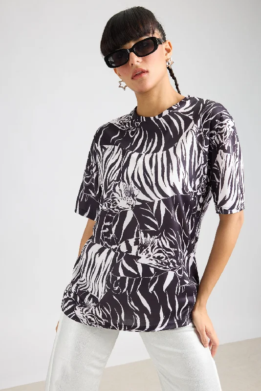 Printed Women's T-Shirt - Tropical Black/White Cozy Women's Sherpa - lined
