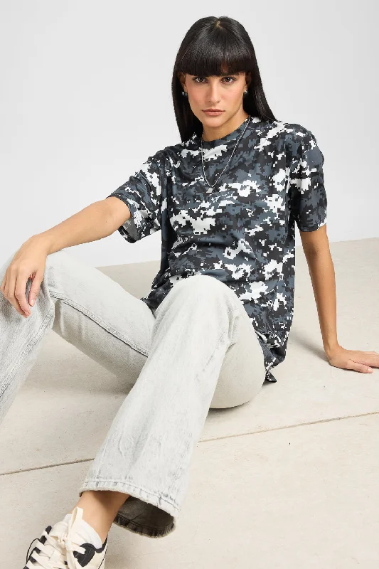 Printed Women's T-Shirt - Pixelated Casual Women's Japanese 