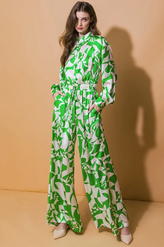 STYLISH IMPRESSION WOVEN JUMPSUIT Compression