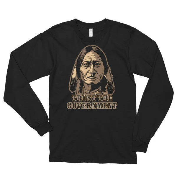 Trust the Government Sitting Bull Long Sleeve T-Shirt Vintage Women's 1970S 