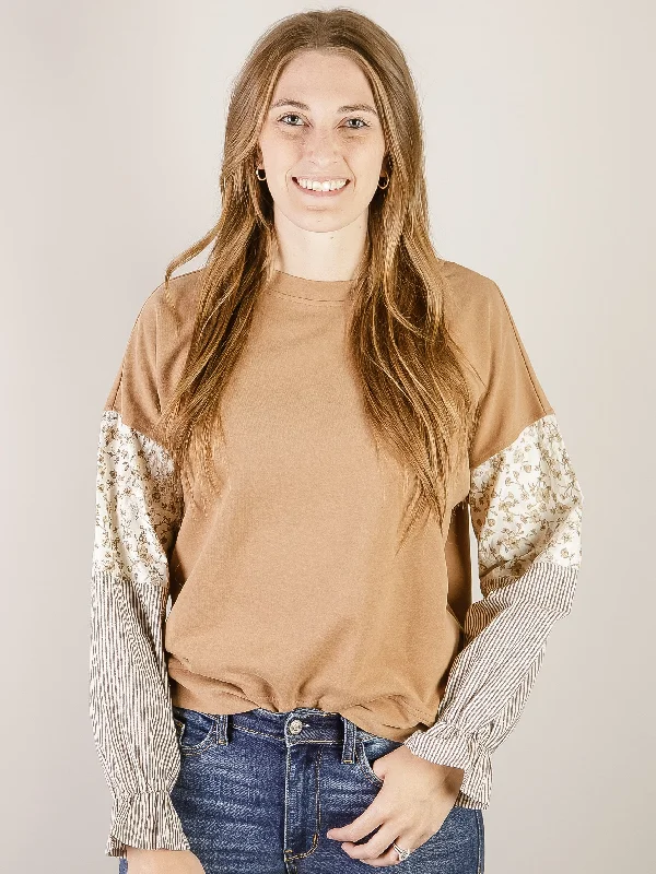 Latte Top with Print Contrast Sleeve Business