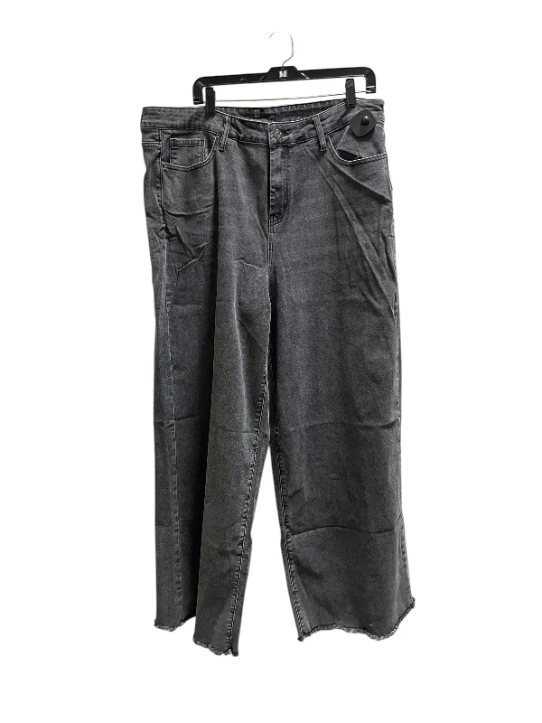 Jeans Flared By New York And Co In Black, Size: 20 Women