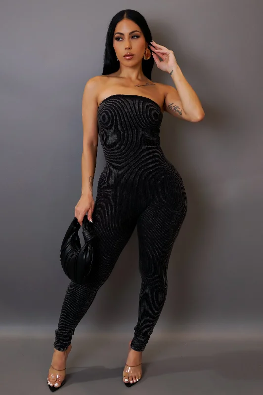 Sweet Love Jumpsuit -Black Geometric