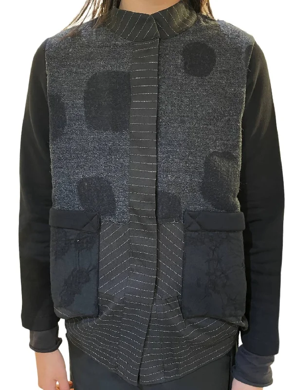 Snapfront Jacket In Black Feminine Women's Style 