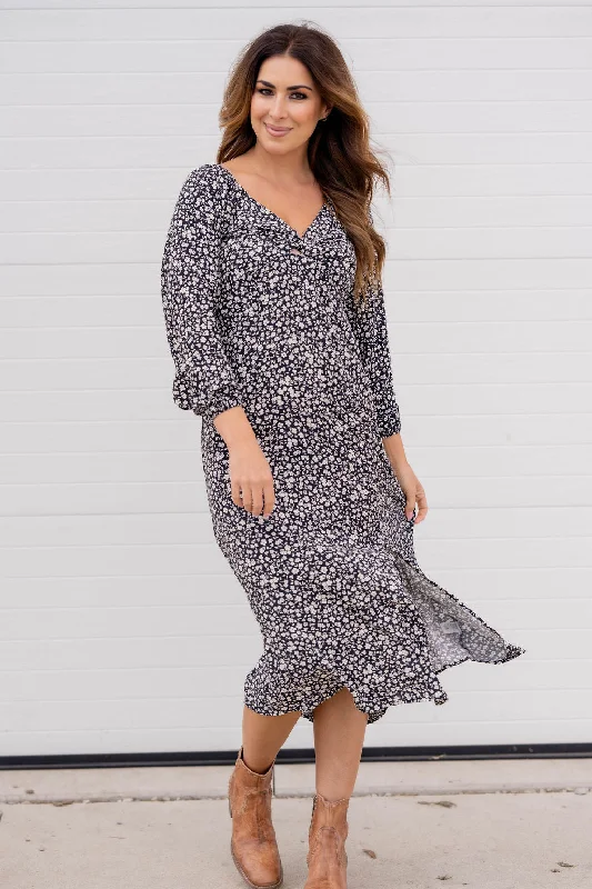 Classic Blossoms Twist Top Midi Dress performance